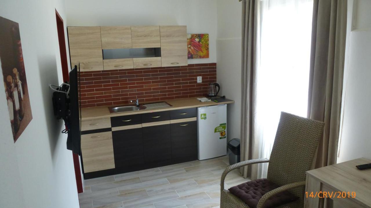 Penzion Sklar Nový Bor Exteriör bild